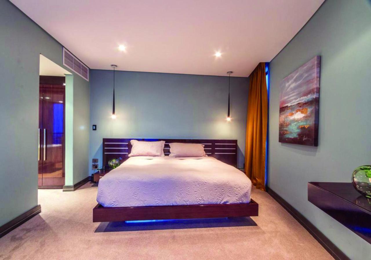 Pearls Of Umhlanga Exquisite 3 Level Penthouse * Durban