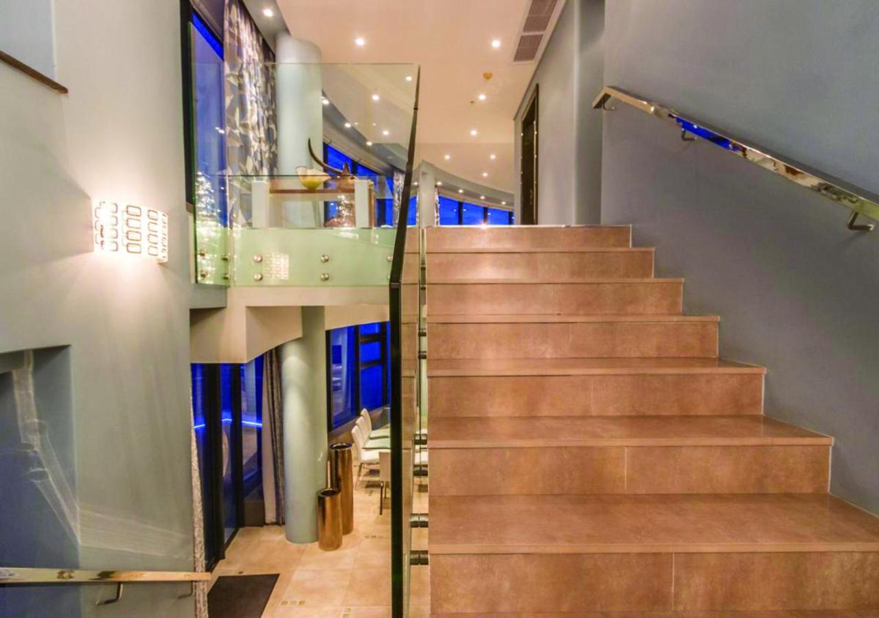 Pearls Of Umhlanga Exquisite 3 Level Penthouse Appartement *